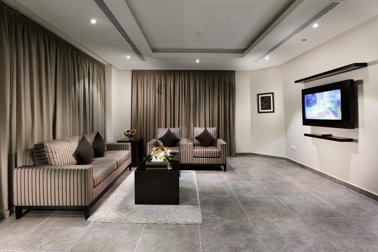Aswar Al Olaya Hotel Suites Al Khobar Exterior photo